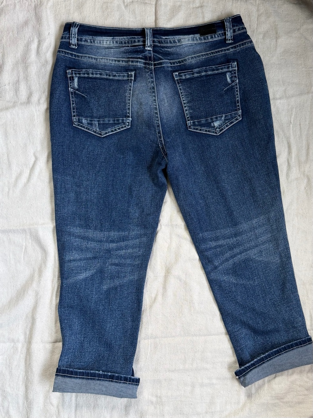 Dark Wash Distressed Whiskered Capri Jeans Comfort Stretch Western Boho Rock L - Picture 3 of 11